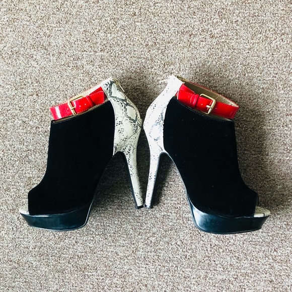 Women’s Platform Sandals - Picture 7 of 8